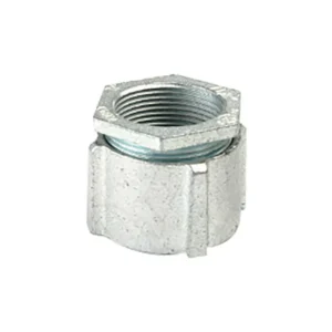 Three-piece conduit coupling